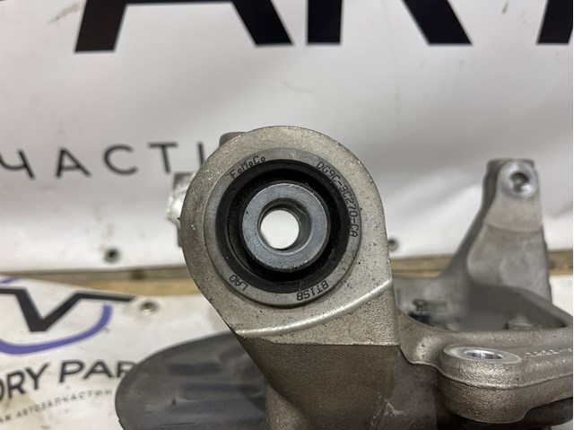 DG9Z5B758B FORD Цапфа задняя правая купить в Каменское
