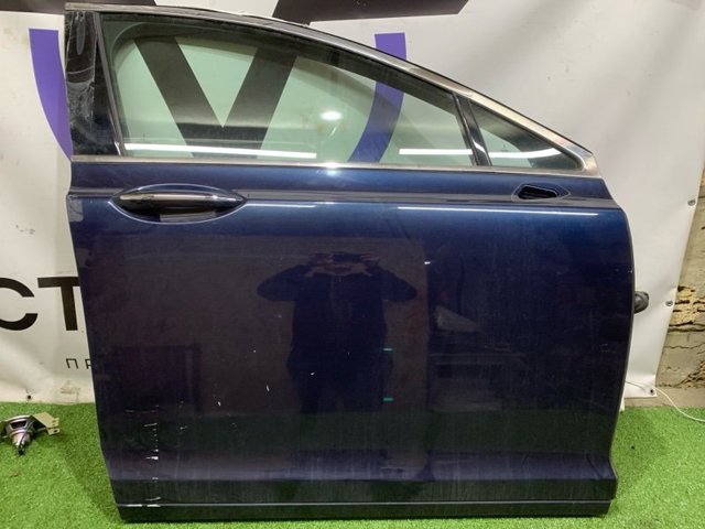 Пассажирская передняя дверь DP5Z5420124A FORD