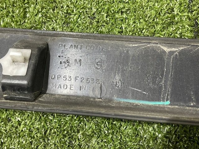 FORD DP5Z5425556AA Молдинг двери задней правой нижний в наличии Ровно