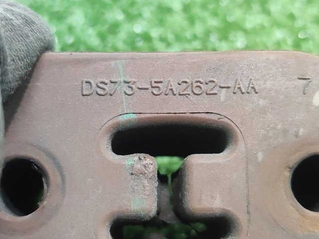 DS735A262AA Подушка крепления глушителя купить Киев