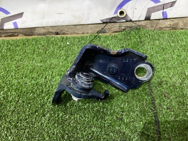 DS7Z5426811B FORD Петля двери задней левой купить в Одесса