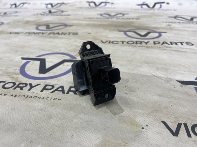 FORD HP5Z2B623AA в наличии Николаев