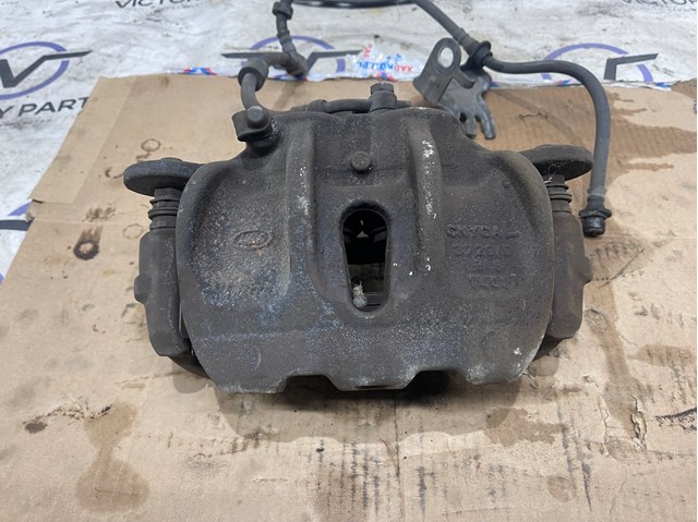 LR047905 LAND ROVER Суппорт тормозной передний левый купить в Ужгород