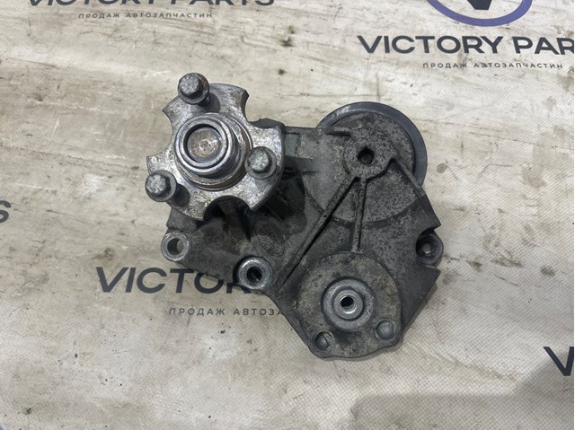 Натяжитель клинового ремня LR079294 LAND ROVER