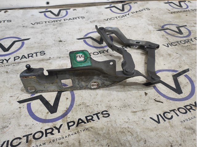 LR080204 LAND ROVER Петля капота левая купить в Ужгород