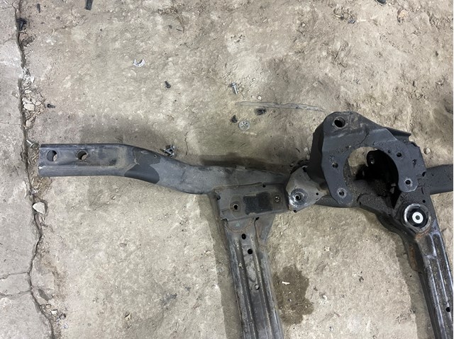 LR081347 LAND ROVER купить в Кривой Рог