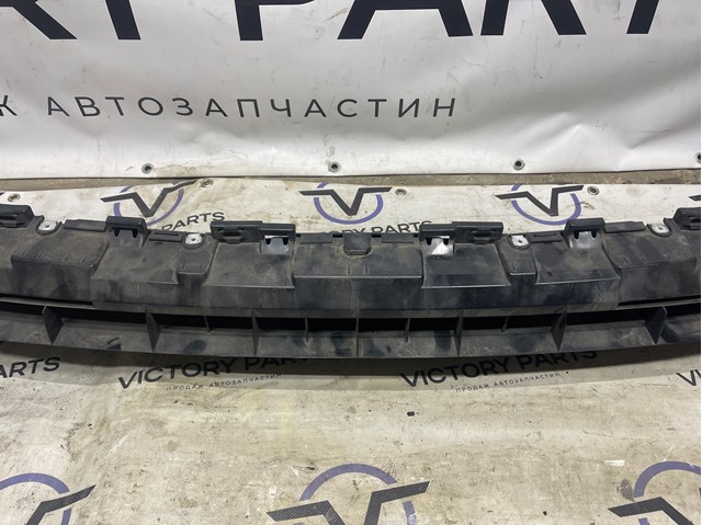 LAND ROVER LR083117 Кронштейн бампера переднего в наличии Черновцы
