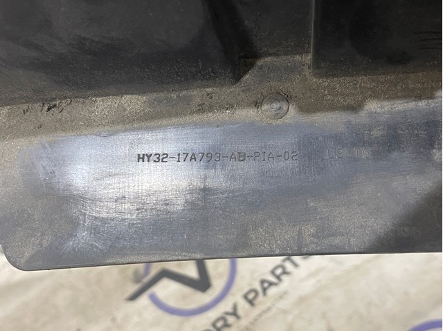 LR083117 LAND ROVER Кронштейн бампера переднего купить в Винница