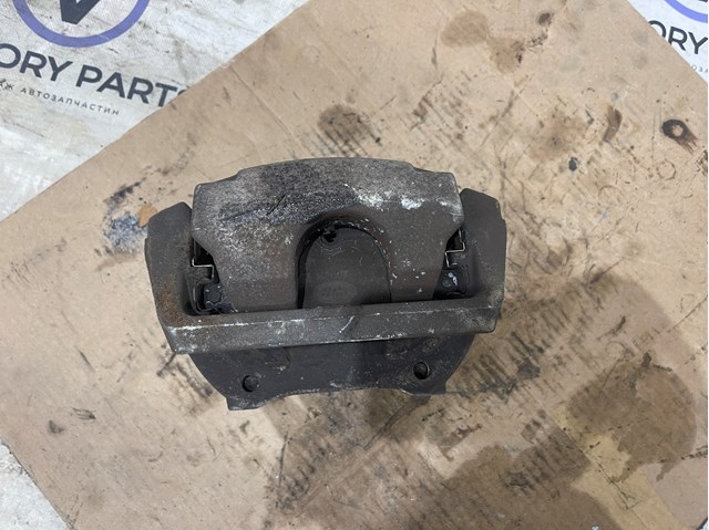 LR084114 LAND ROVER Суппорт тормозной задний правый купить в Николаев