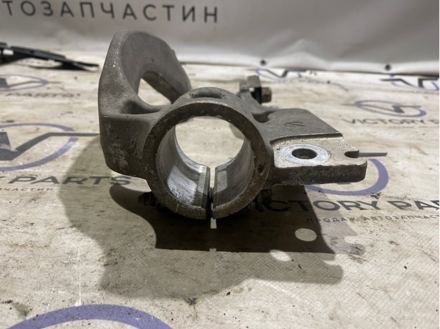 LR105282 LAND ROVER Вилка амортизатора переднего нижняя правая купить в Украина