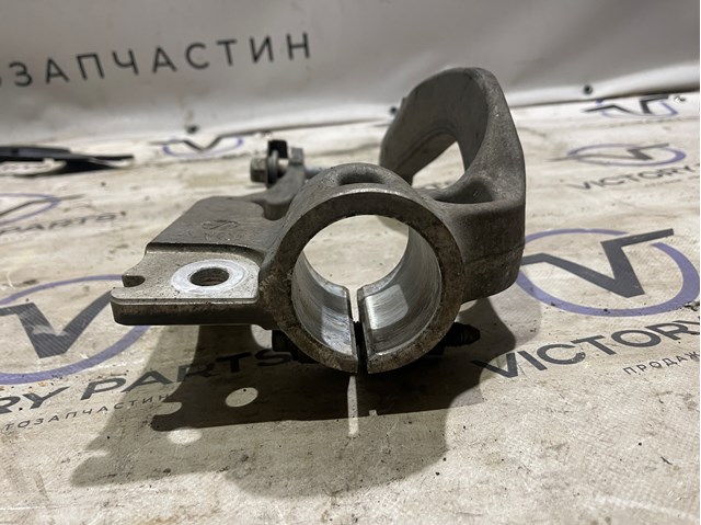 LR105283 LAND ROVER Вилка амортизатора переднего нижняя левая купить в Украина