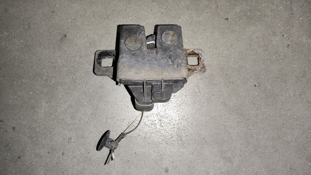 Замок капота, левый 5H2216700CC LAND ROVER
