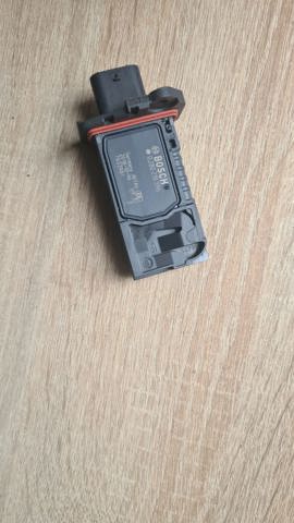 Датчик массового расхода воздуха LR093998 LAND ROVER