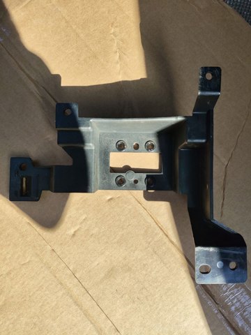 LAND ROVER LR117776 в наличии Полтава