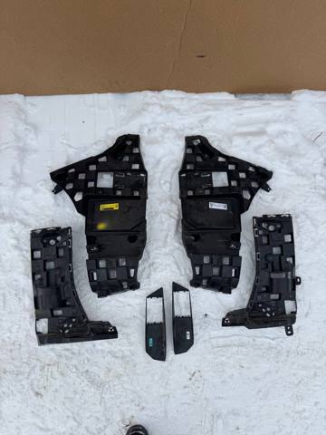 Направляющая заднего бампера, левая 51127420653 BMW