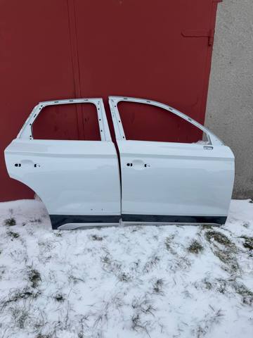 Задняя правая дверь 80A833052ASTL VAG