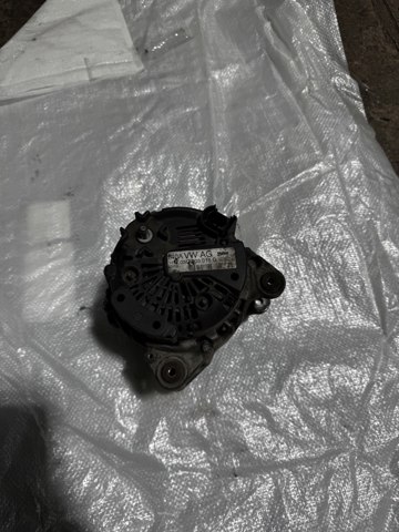 Генератор автомобильный 03G903016G VAG