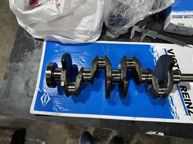 122011649R RENAULT Коленвал купить в Кривой Рог