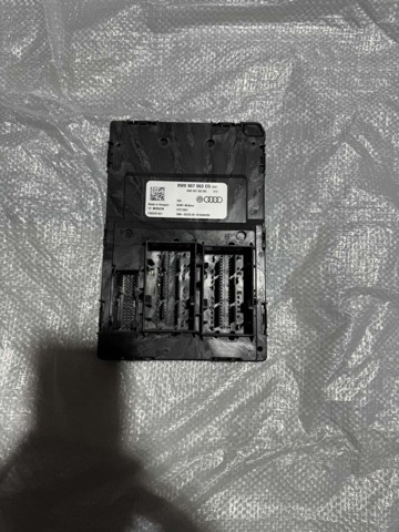 Модуль управления (ЭБУ) бортовой сетью 8W0907063CG VAG