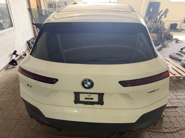 Дверь задняя багажная 41629621635 BMW
