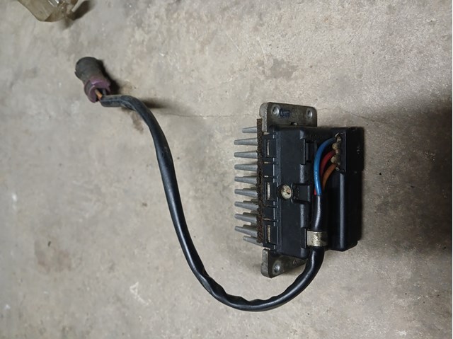 Резистор (сопротивление) вентилятора печки (отопителя салона) audi a6 c5 4a0820521a