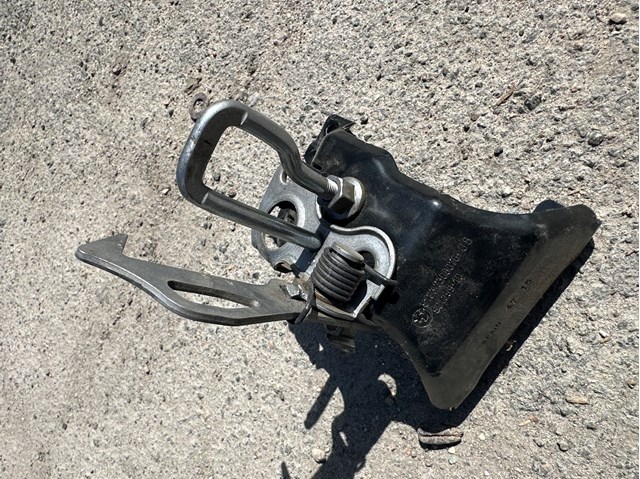 51237308076 BMW Замок капота левый купить в Ровно