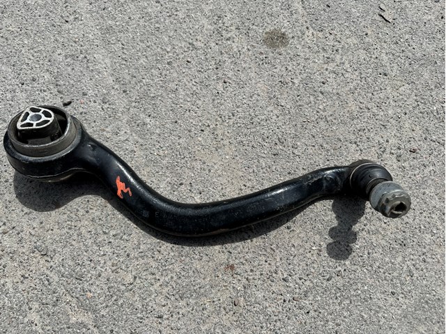 Рычаг передний нижний левый 6851691 BMW