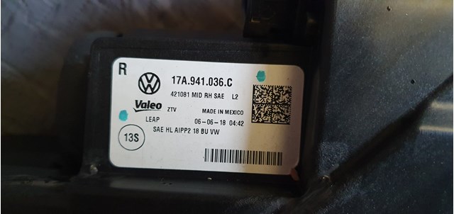 VAG 17A941036F Правая фара в наличии Кривой Рог