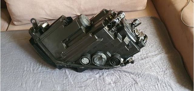 17A941036F Правая фара купить Харьков