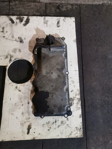 13264VK510 NISSAN Клапанная крышка купить в Ровно