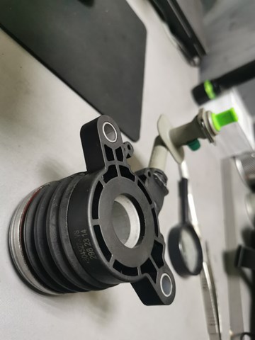VALEO 804527 Рабочий цилиндр сцепления в сборе с выжимным подшипником в наличии Полтава