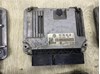 Блок керування двигуном ебу vag 03G906021AB
