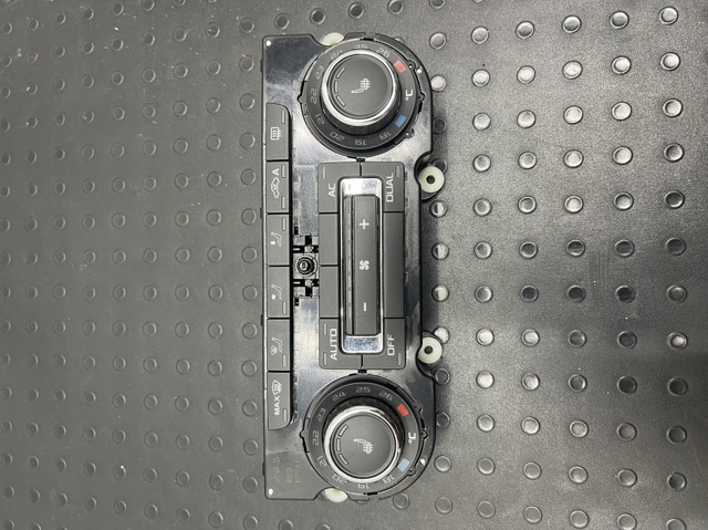 Механизм управления кондиционером 3T0907044BL VAG