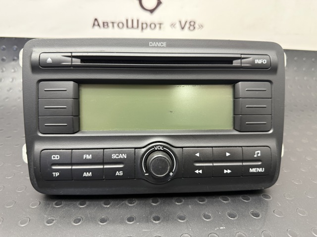Автомагнитола Skoda Fabia 2