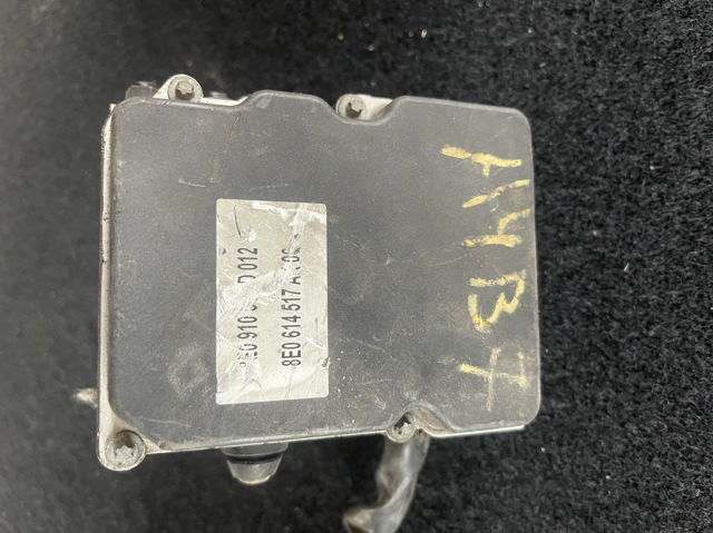 Блок управления ABS 8E0910517D VAG