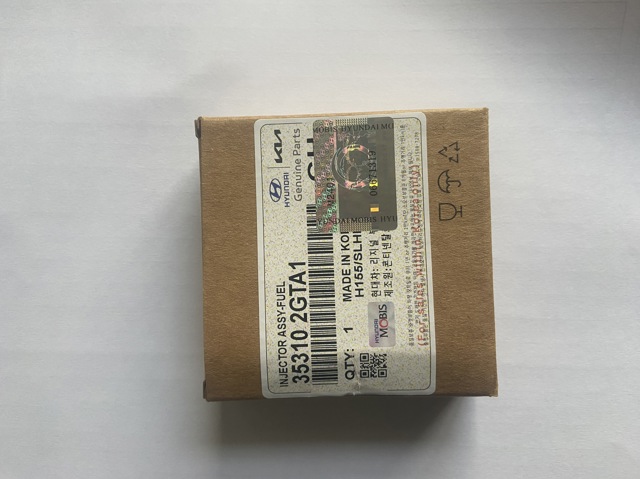 Форсунка дизельная в сборе 353102GTA1 HYUNDAI