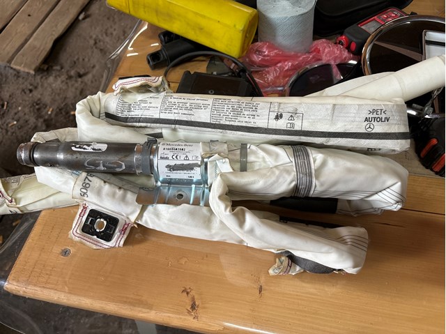 Подушка безопасности, боковая, правая A1668602802 MERCEDES