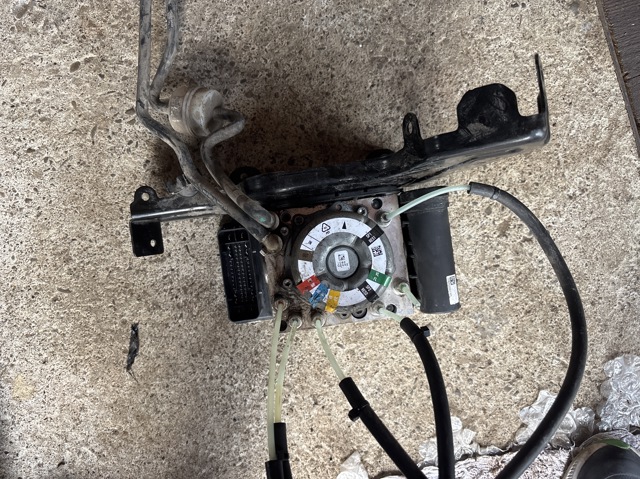 Блок управления пневмоподвеской A1673209005 MERCEDES