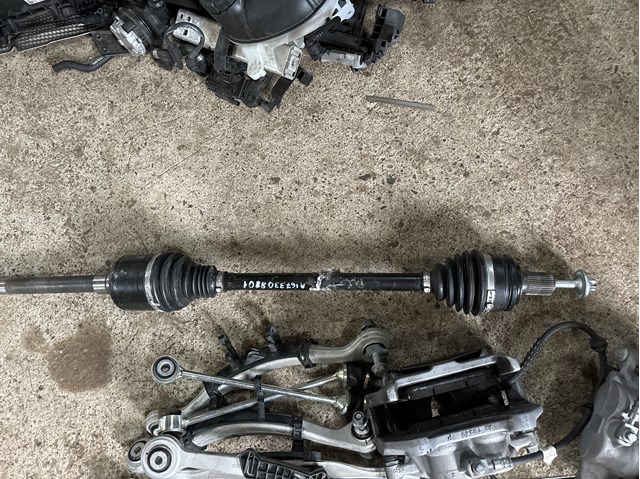 Полуось передняя, правая A1673308801 MERCEDES