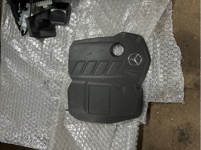 Крышка мотора декоративная A6540107600 MERCEDES
