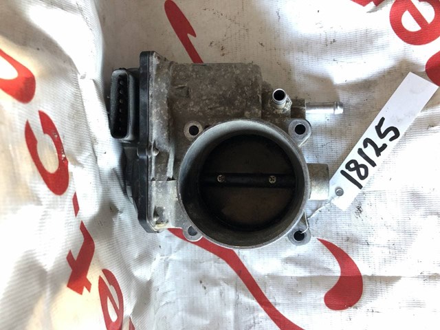Дроссельная заслонка в сборе 2203031010 TOYOTA