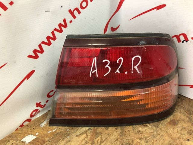 Фонари задние 265503L125 NISSAN
