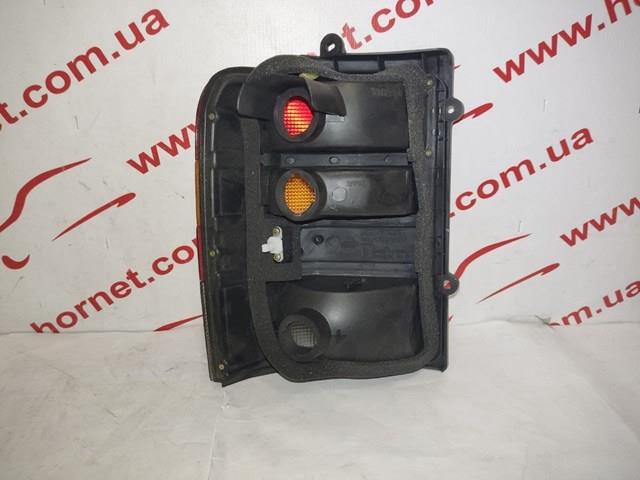 Фонарь задний правый Nissan Serena C23