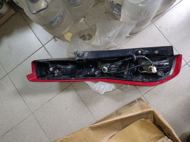 NISSAN 26550JG00B Фонарь задний правый в наличии Ровно