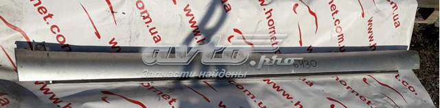 TOYOTA 7585105010 Накладка (молдинг) порога наружная правая в наличии Ирпень