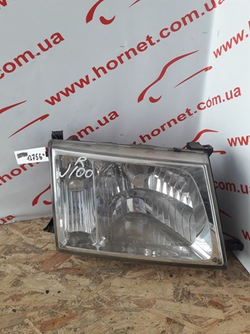 Фара правая 8101960042 TOYOTA