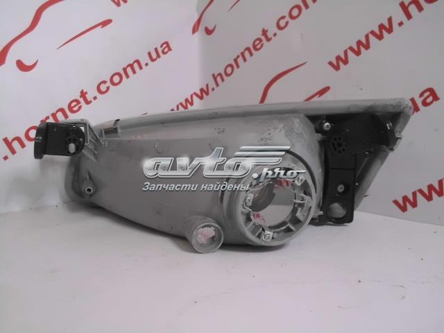 Фара правая 8113033210 TOYOTA