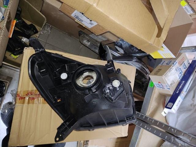 8117042180 TOYOTA Левая фара купить в Украина