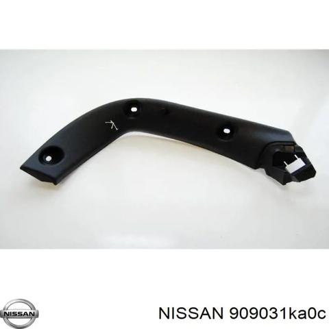 Пластик пятой двери 909031KA0C NISSAN