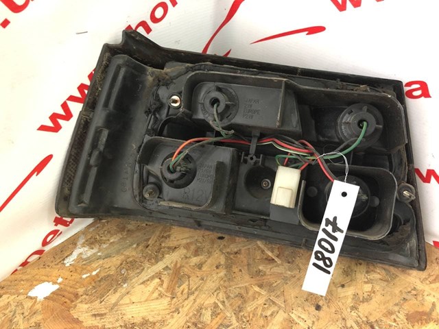 Правый стоп-сигнал B655060M00 NISSAN